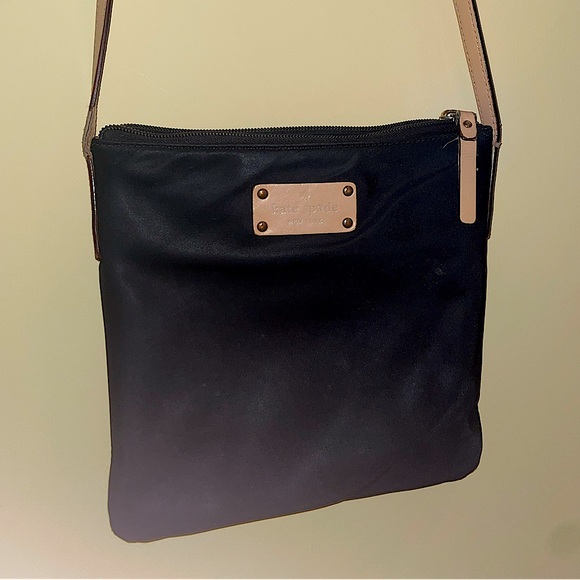 Kate Spade Crossbody - Picture 1 of 4